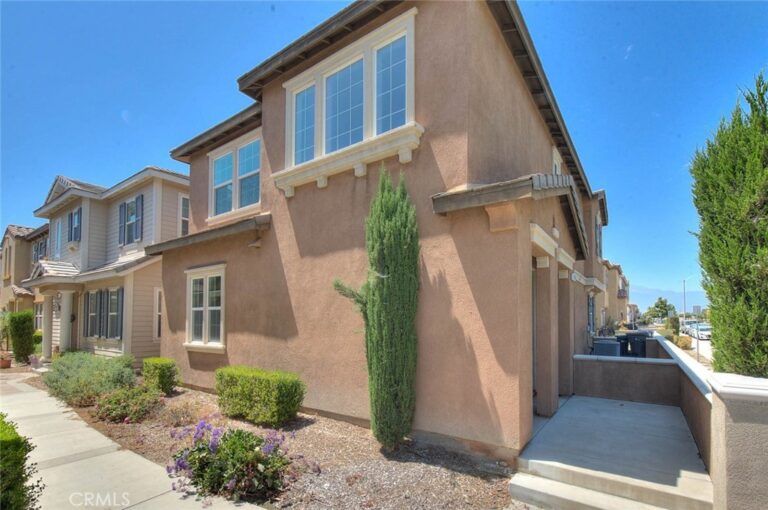 Just Listed! 6130 Snapdragon, Eastvale, CA